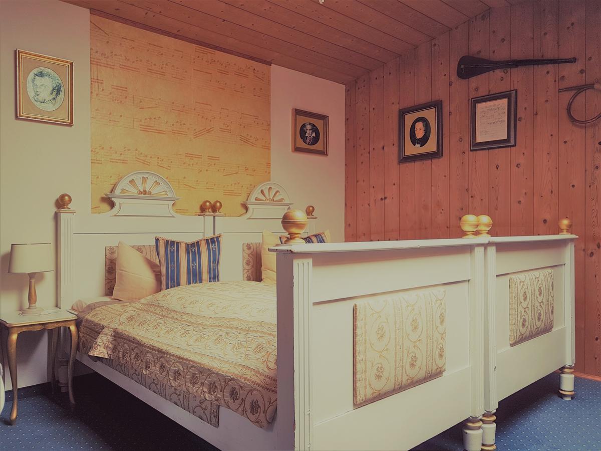 Gasthof Falkenstein - Metzgerei Schwaiger - ฟลินทส์บาค ภายนอก รูปภาพ